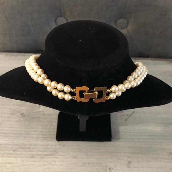 Spring Time Faux Pearl Necklace - Picture 3 of 3